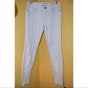White pacsun skinny jeans